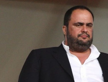 Έξαλλος ο Β. Μαρινάκης στα αποδυτήρια του Ολυμπιακού